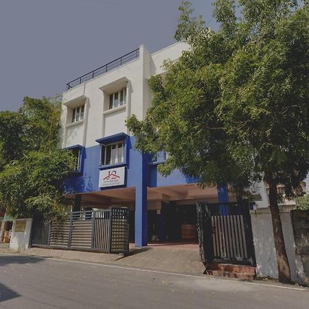 Hotel O J2 Service Apartment Chennai Exterior photo